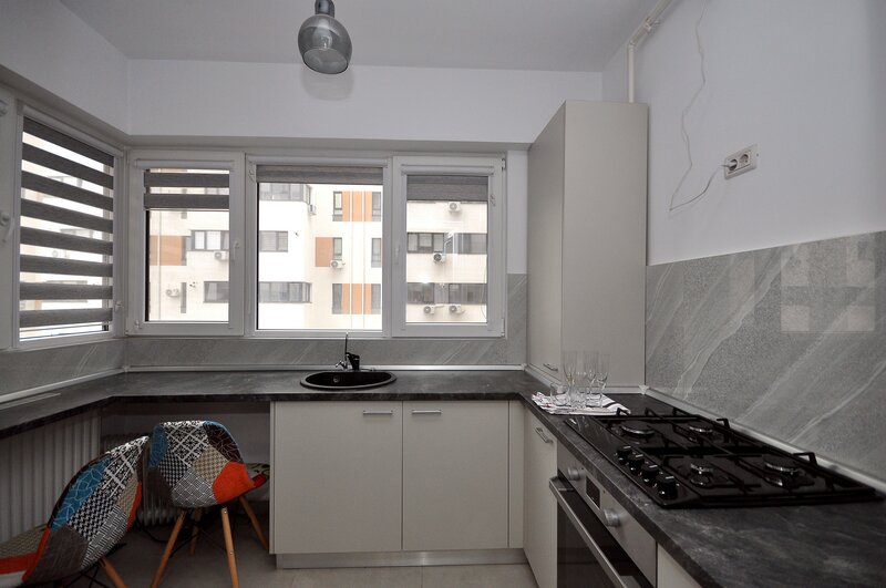 Rahova zona Jumbo Center, complexul Central Address, bloc nou an 2022,